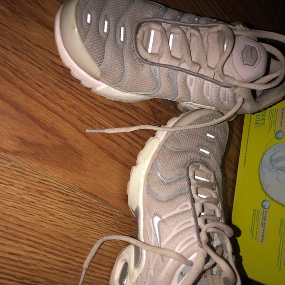 Nike Shoes - Nike Nike Shoes - Nike